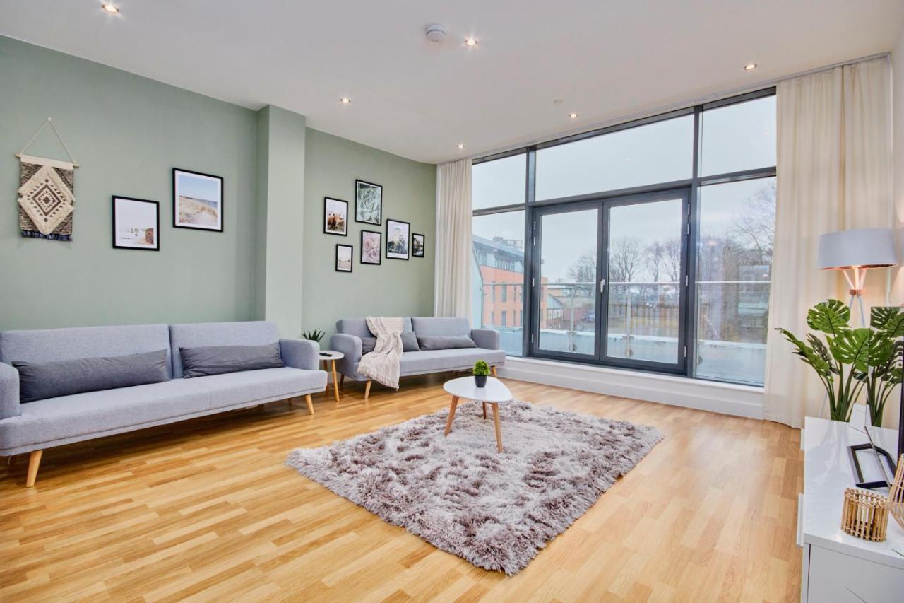 Large Duplex Penthouse - Parking Leeds (West Yorkshire) Exterior foto